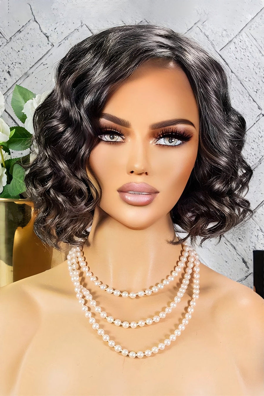 Gallery Style Wavy Wigs 073