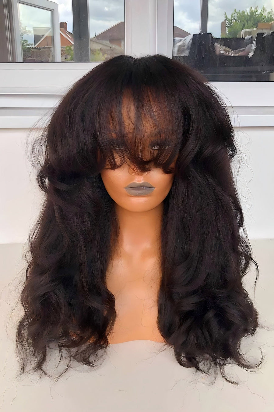 Gallery Style Wavy Wigs 095